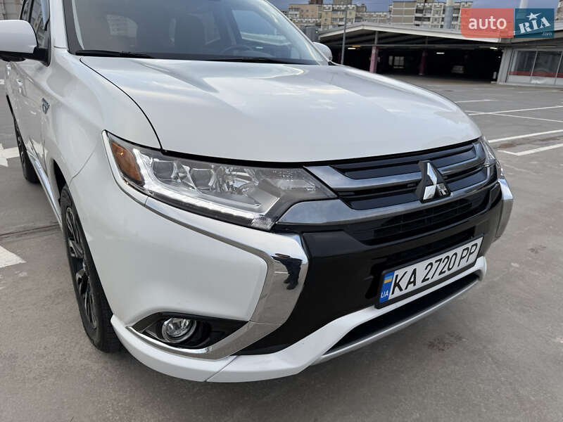 Позашляховик / Кросовер Mitsubishi Outlander 2018 в Києві фото 49 Позашляховик / Кросовер Mitsubishi Outlander 2018 в Києві