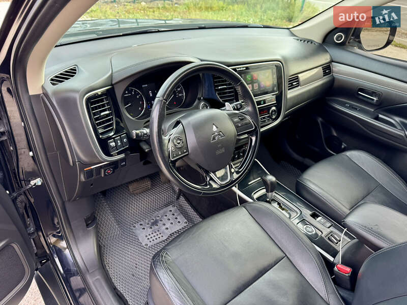 Позашляховик / Кросовер Mitsubishi Outlander 2018 в Києві фото 11 Позашляховик / Кросовер Mitsubishi Outlander 2018 в Києві