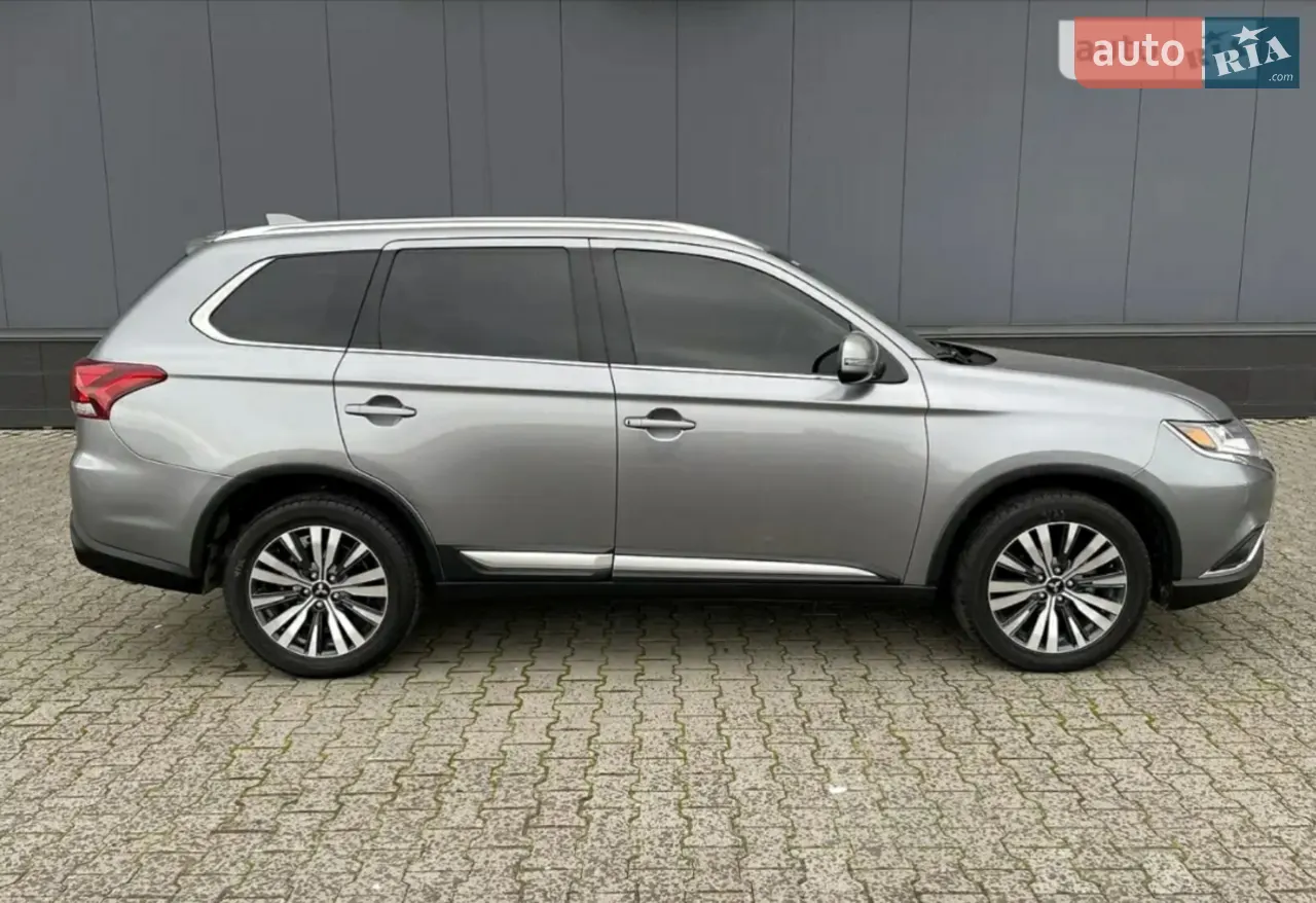 2018 Mitsubishi Outlander - мініатюра 8