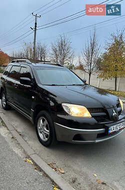 Позашляховик / Кросовер Mitsubishi Outlander 2008 в Києві