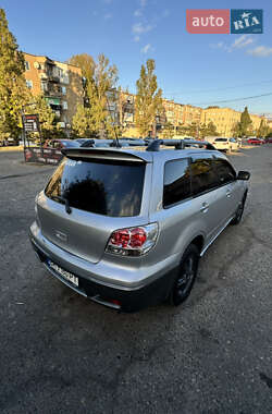 Внедорожник / Кроссовер Mitsubishi Outlander 2004 в  фото 8 Внедорожник / Кроссовер Mitsubishi Outlander 2004 в