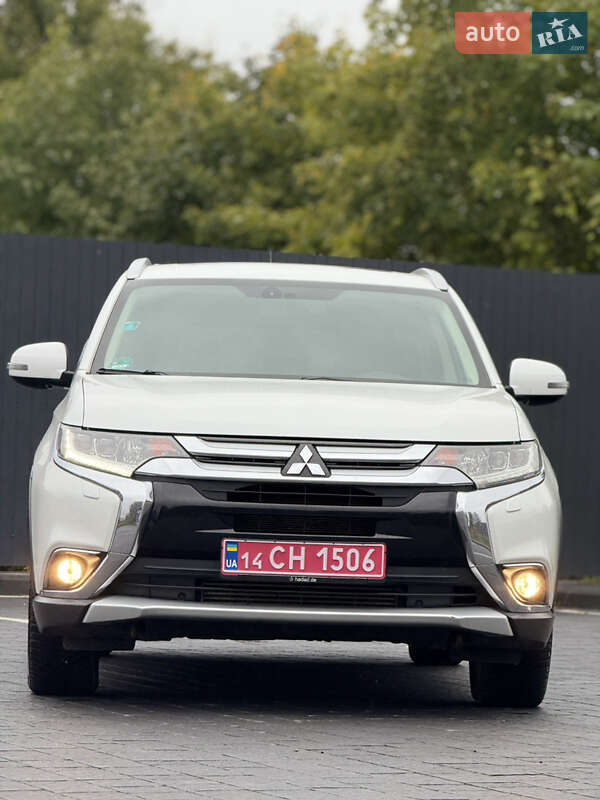 Позашляховик / Кросовер Mitsubishi Outlander 2016 в Самборі фото 8 Позашляховик / Кросовер Mitsubishi Outlander 2016 в Самборі