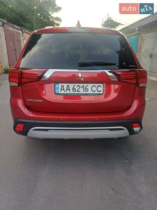 Позашляховик / Кросовер Mitsubishi Outlander 2019 в Києві фото 8 Позашляховик / Кросовер Mitsubishi Outlander 2019 в Києві