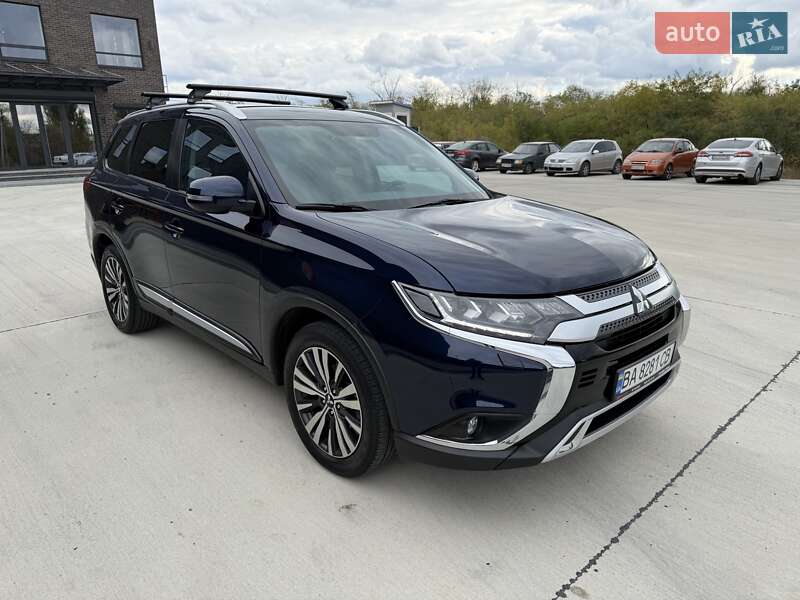 Позашляховик / Кросовер Mitsubishi Outlander 2021 в Кропивницькому фото 12 Позашляховик / Кросовер Mitsubishi Outlander 2021 в Кропивницькому