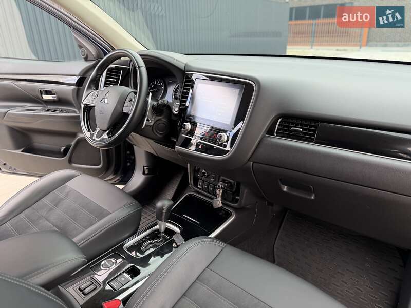 Позашляховик / Кросовер Mitsubishi Outlander 2021 в Кропивницькому фото 36 Позашляховик / Кросовер Mitsubishi Outlander 2021 в Кропивницькому