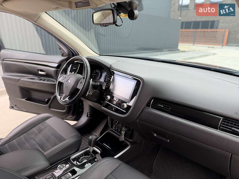 Позашляховик / Кросовер Mitsubishi Outlander 2021 в Кропивницькому фото 24 Позашляховик / Кросовер Mitsubishi Outlander 2021 в Кропивницькому