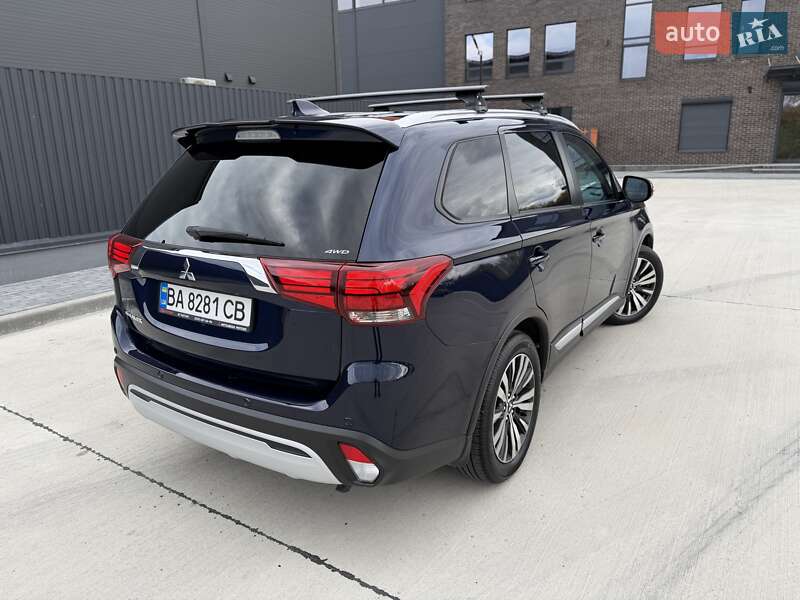 Позашляховик / Кросовер Mitsubishi Outlander 2021 в Кропивницькому фото 58 Позашляховик / Кросовер Mitsubishi Outlander 2021 в Кропивницькому