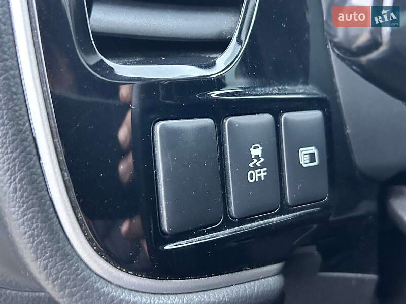 Позашляховик / Кросовер Mitsubishi Outlander 2020 в Одесі фото 19 Позашляховик / Кросовер Mitsubishi Outlander 2020 в Одесі