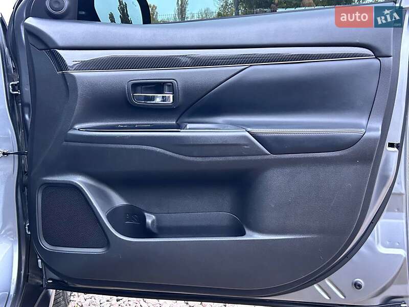 Позашляховик / Кросовер Mitsubishi Outlander 2020 в Одесі фото 36 Позашляховик / Кросовер Mitsubishi Outlander 2020 в Одесі