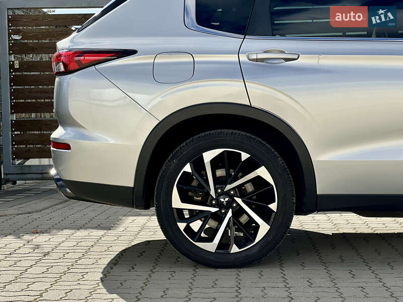 Позашляховик / Кросовер Mitsubishi Outlander 2022 в Стрию фото 32 Позашляховик / Кросовер Mitsubishi Outlander 2022 в Стрию