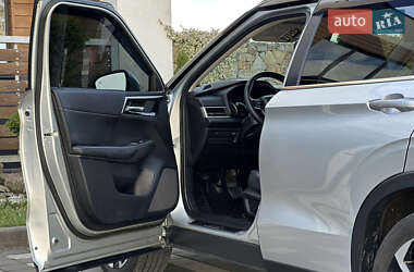 Позашляховик / Кросовер Mitsubishi Outlander 2022 в  фото 46 Позашляховик / Кросовер Mitsubishi Outlander 2022 в