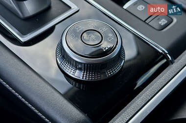 Позашляховик / Кросовер Mitsubishi Outlander 2022 в  фото 63 Позашляховик / Кросовер Mitsubishi Outlander 2022 в