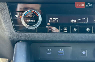 Позашляховик / Кросовер Mitsubishi Outlander 2022 в  фото 61 Позашляховик / Кросовер Mitsubishi Outlander 2022 в