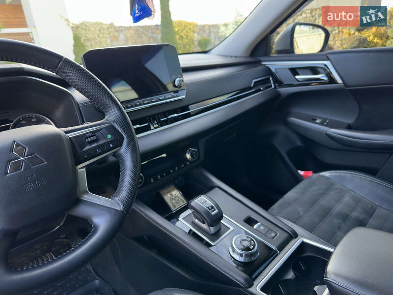 Позашляховик / Кросовер Mitsubishi Outlander 2022 в Стрию фото 68 Позашляховик / Кросовер Mitsubishi Outlander 2022 в Стрию