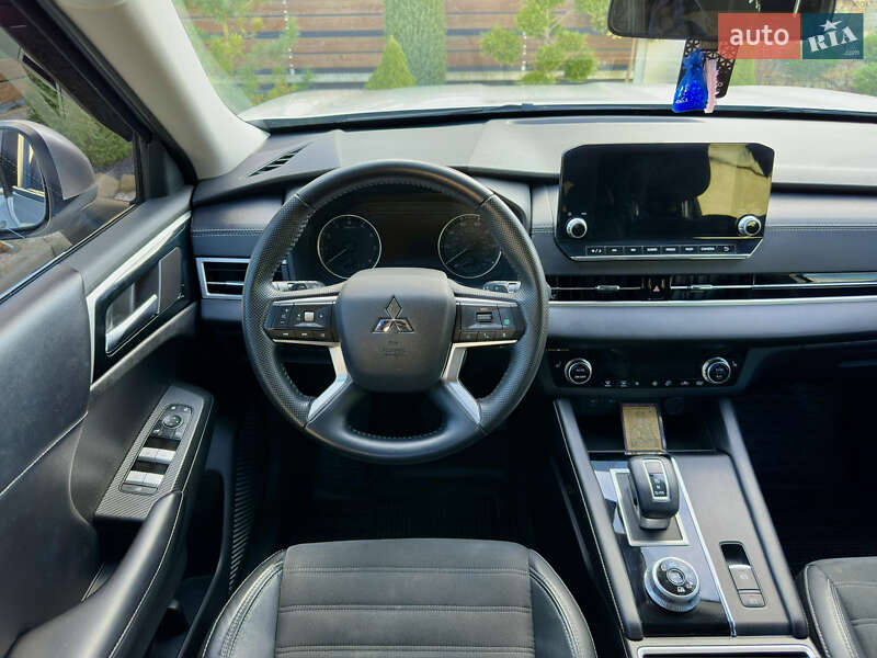 Позашляховик / Кросовер Mitsubishi Outlander 2022 в Стрию фото 70 Позашляховик / Кросовер Mitsubishi Outlander 2022 в Стрию