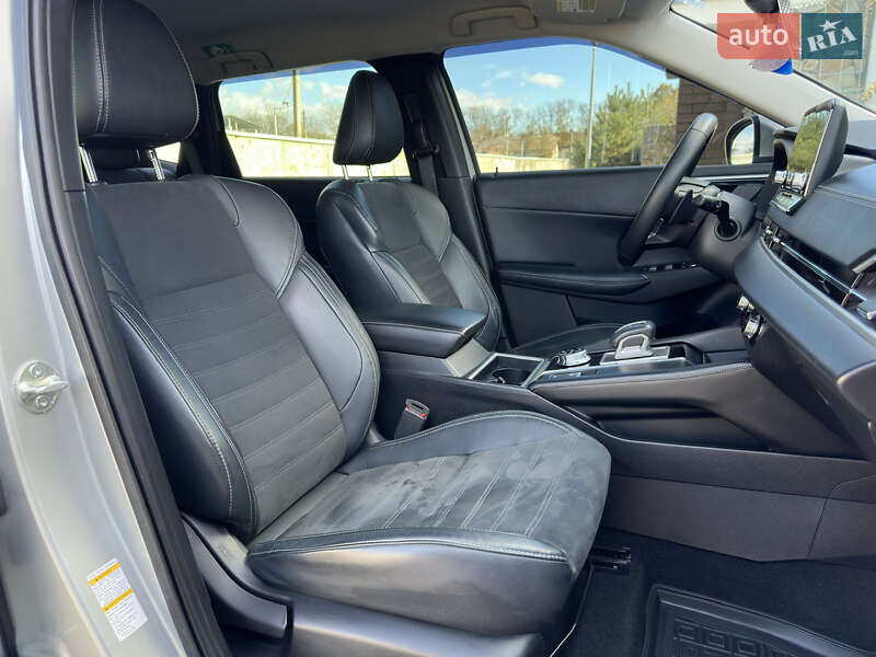 Позашляховик / Кросовер Mitsubishi Outlander 2022 в Стрию фото 89 Позашляховик / Кросовер Mitsubishi Outlander 2022 в Стрию