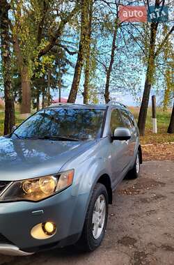 Внедорожник / Кроссовер Mitsubishi Outlander 2008 в 