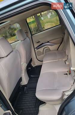 Внедорожник / Кроссовер Mitsubishi Outlander 2008 в 