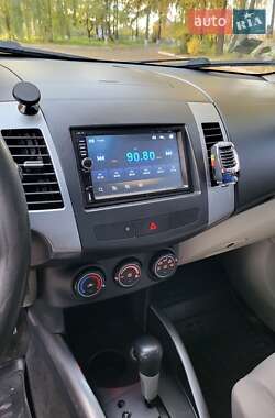 Внедорожник / Кроссовер Mitsubishi Outlander 2008 в 