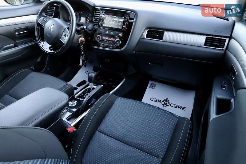 Внедорожник / Кроссовер Mitsubishi Outlander 2018 в Дрогобыче фото 57 Внедорожник / Кроссовер Mitsubishi Outlander 2018 в Дрогобыче