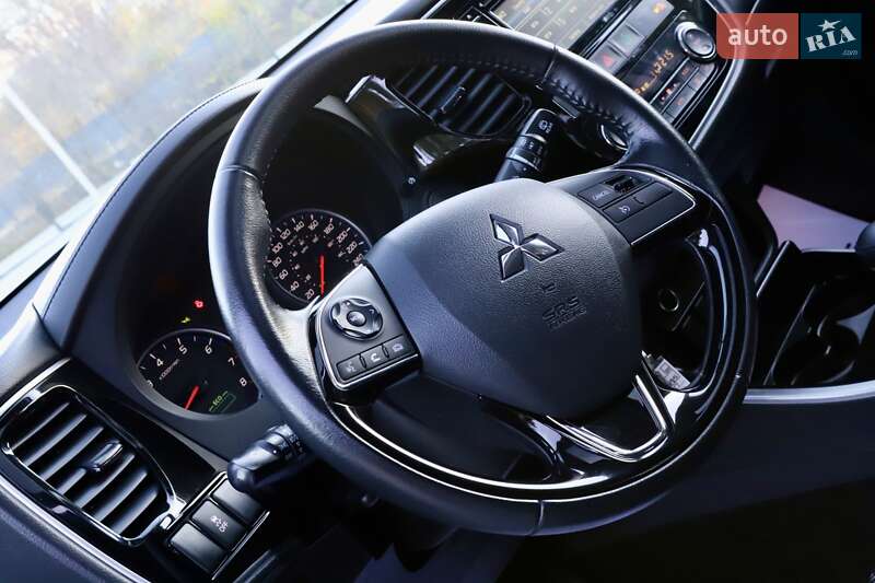 Внедорожник / Кроссовер Mitsubishi Outlander 2018 в Дрогобыче фото 67 Внедорожник / Кроссовер Mitsubishi Outlander 2018 в Дрогобыче