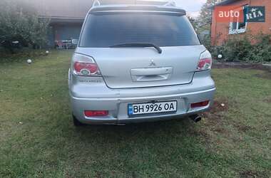 Позашляховик / Кросовер Mitsubishi Outlander 2007 в  фото 9 Позашляховик / Кросовер Mitsubishi Outlander 2007 в