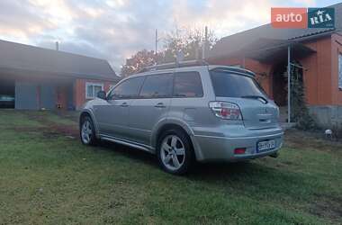 Позашляховик / Кросовер Mitsubishi Outlander 2007 в  фото 4 Позашляховик / Кросовер Mitsubishi Outlander 2007 в