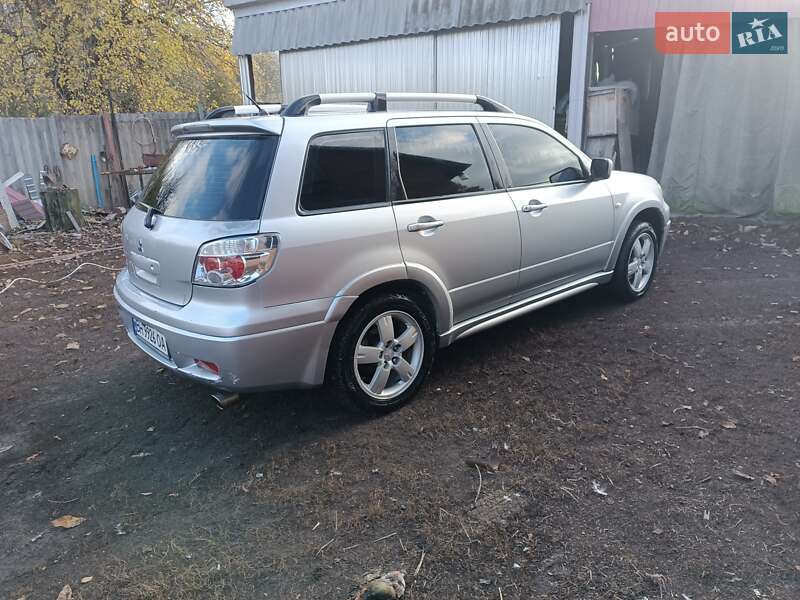 Внедорожник / Кроссовер Mitsubishi Outlander 2007 в Зенькове