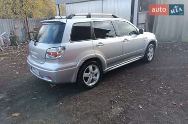 Позашляховик / Кросовер Mitsubishi Outlander 2007 в  фото 6 Позашляховик / Кросовер Mitsubishi Outlander 2007 в