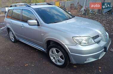 Позашляховик / Кросовер Mitsubishi Outlander 2007 в  фото 8 Позашляховик / Кросовер Mitsubishi Outlander 2007 в
