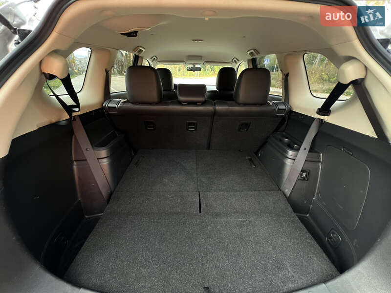 Позашляховик / Кросовер Mitsubishi Outlander 2018 в Житомирі