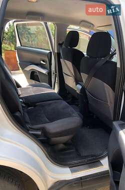 Внедорожник / Кроссовер Mitsubishi Outlander 2012 в 