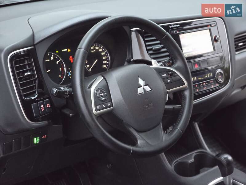 Позашляховик / Кросовер Mitsubishi Outlander 2013 в Харкові фото 16 Позашляховик / Кросовер Mitsubishi Outlander 2013 в Харкові