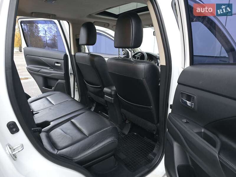 Позашляховик / Кросовер Mitsubishi Outlander 2013 в Харкові фото 23 Позашляховик / Кросовер Mitsubishi Outlander 2013 в Харкові