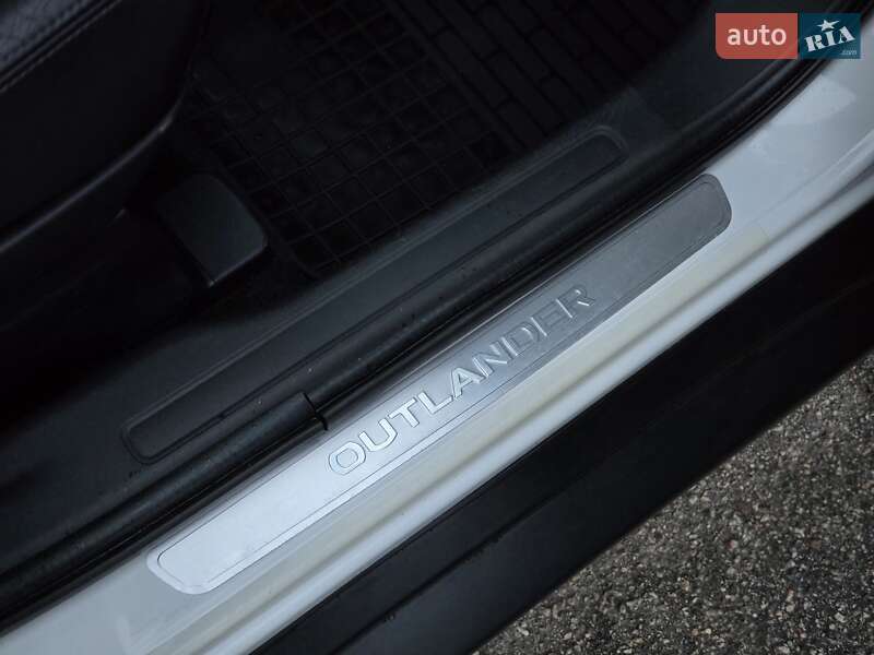 Позашляховик / Кросовер Mitsubishi Outlander 2013 в Харкові фото 31 Позашляховик / Кросовер Mitsubishi Outlander 2013 в Харкові