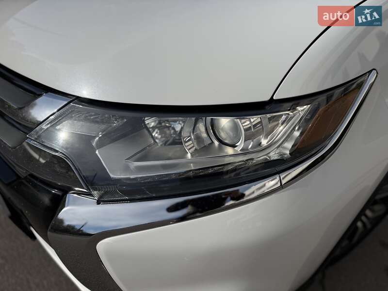 Внедорожник / Кроссовер Mitsubishi Outlander 2015 в Днепре фото 11 Внедорожник / Кроссовер Mitsubishi Outlander 2015 в Днепре