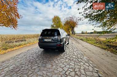 Позашляховик / Кросовер Mitsubishi Outlander 2011 в  фото 7 Позашляховик / Кросовер Mitsubishi Outlander 2011 в