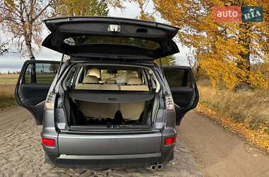 Позашляховик / Кросовер Mitsubishi Outlander 2011 в  фото 23 Позашляховик / Кросовер Mitsubishi Outlander 2011 в