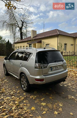 Позашляховик / Кросовер Mitsubishi Outlander 2009 в  фото 7 Позашляховик / Кросовер Mitsubishi Outlander 2009 в