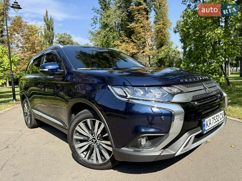 Внедорожник / Кроссовер Mitsubishi Outlander 2021 в Киеве фото 19 Внедорожник / Кроссовер Mitsubishi Outlander 2021 в Киеве