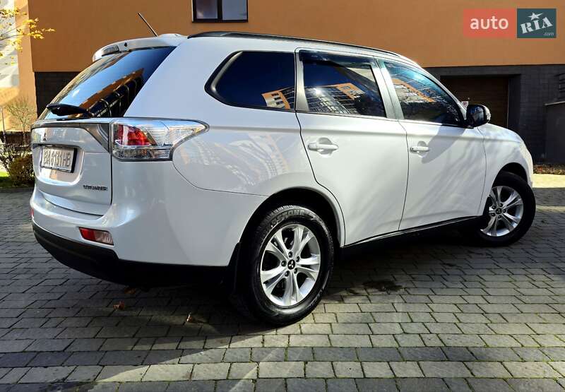 Внедорожник / Кроссовер Mitsubishi Outlander 2013 в Ивано-Франковске фото 25 Внедорожник / Кроссовер Mitsubishi Outlander 2013 в Ивано-Франковске