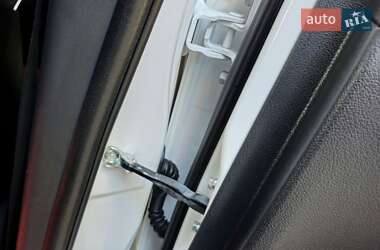 Позашляховик / Кросовер Mitsubishi Outlander 2013 в  фото 60 Позашляховик / Кросовер Mitsubishi Outlander 2013 в