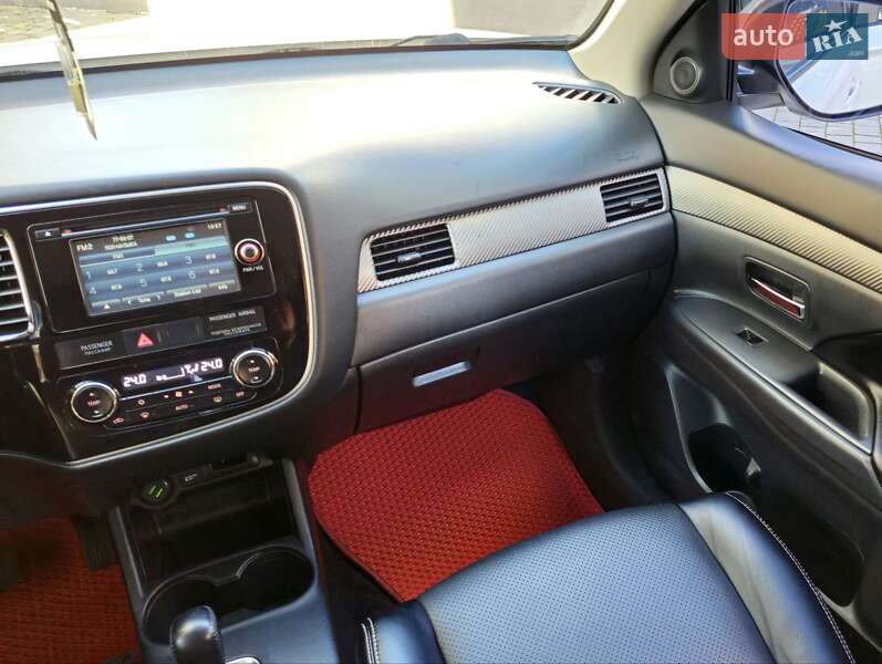Внедорожник / Кроссовер Mitsubishi Outlander 2013 в Ивано-Франковске фото 62 Внедорожник / Кроссовер Mitsubishi Outlander 2013 в Ивано-Франковске