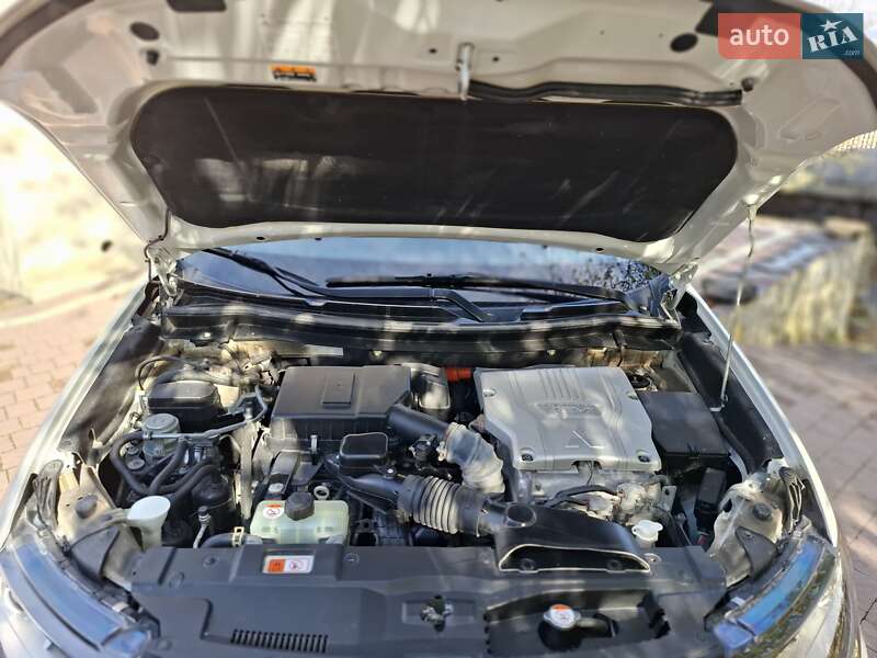 Внедорожник / Кроссовер Mitsubishi Outlander 2018 в Тернополе фото 18 Внедорожник / Кроссовер Mitsubishi Outlander 2018 в Тернополе