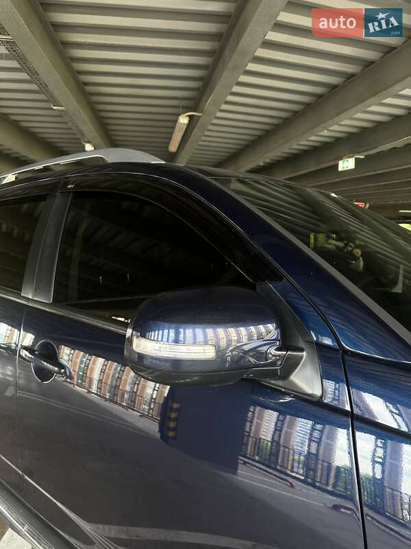 Внедорожник / Кроссовер Mitsubishi Outlander 2010 в Харькове фото 5 Внедорожник / Кроссовер Mitsubishi Outlander 2010 в Харькове