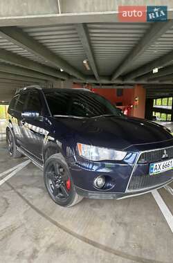 Позашляховик / Кросовер Mitsubishi Outlander 2010 в  Позашляховик / Кросовер Mitsubishi Outlander 2010 в
