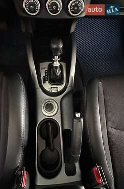 Позашляховик / Кросовер Mitsubishi Outlander 2010 в  фото 19 Позашляховик / Кросовер Mitsubishi Outlander 2010 в