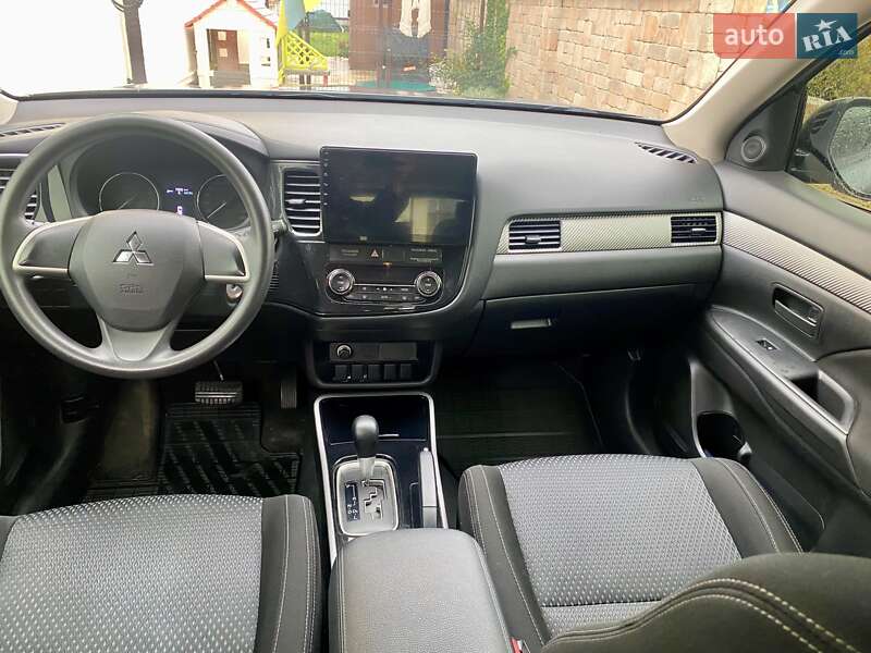 Позашляховик / Кросовер Mitsubishi Outlander 2018 в Києві фото 25 Позашляховик / Кросовер Mitsubishi Outlander 2018 в Києві