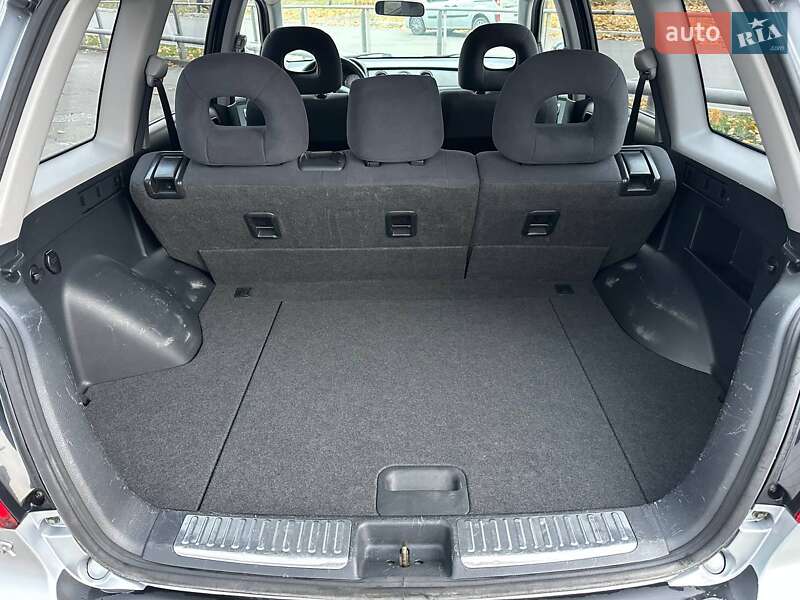 Внедорожник / Кроссовер Mitsubishi Outlander 2005 в Броварах фото 12 Внедорожник / Кроссовер Mitsubishi Outlander 2005 в Броварах