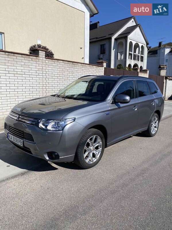 Внедорожник / Кроссовер Mitsubishi Outlander 2013 в Киеве фото 10 Внедорожник / Кроссовер Mitsubishi Outlander 2013 в Киеве